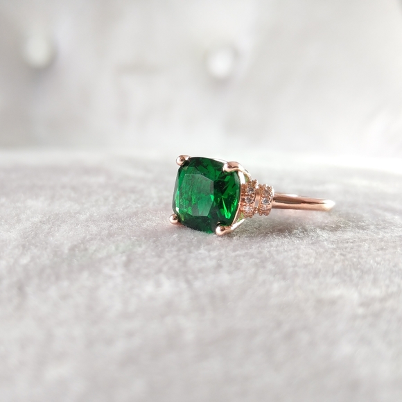 🔥LAST 1🔥NEW ROSE GOLD PLATED EMERALD RING - Picture 12 of 15